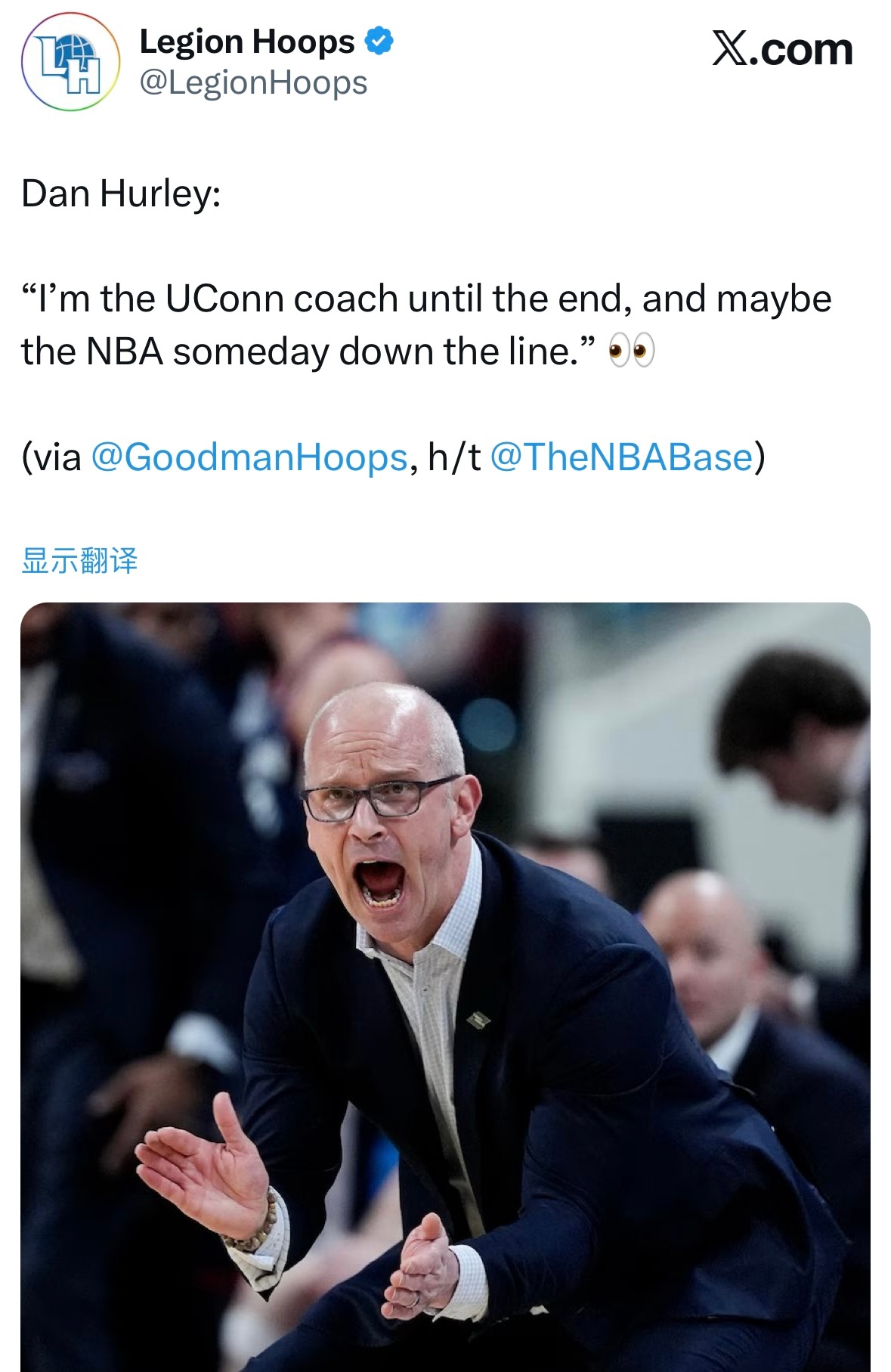 又来逗各位玩了？ 赫尔利：我会一直担任康涅狄格大学的主教练，直到任期结束；或许未