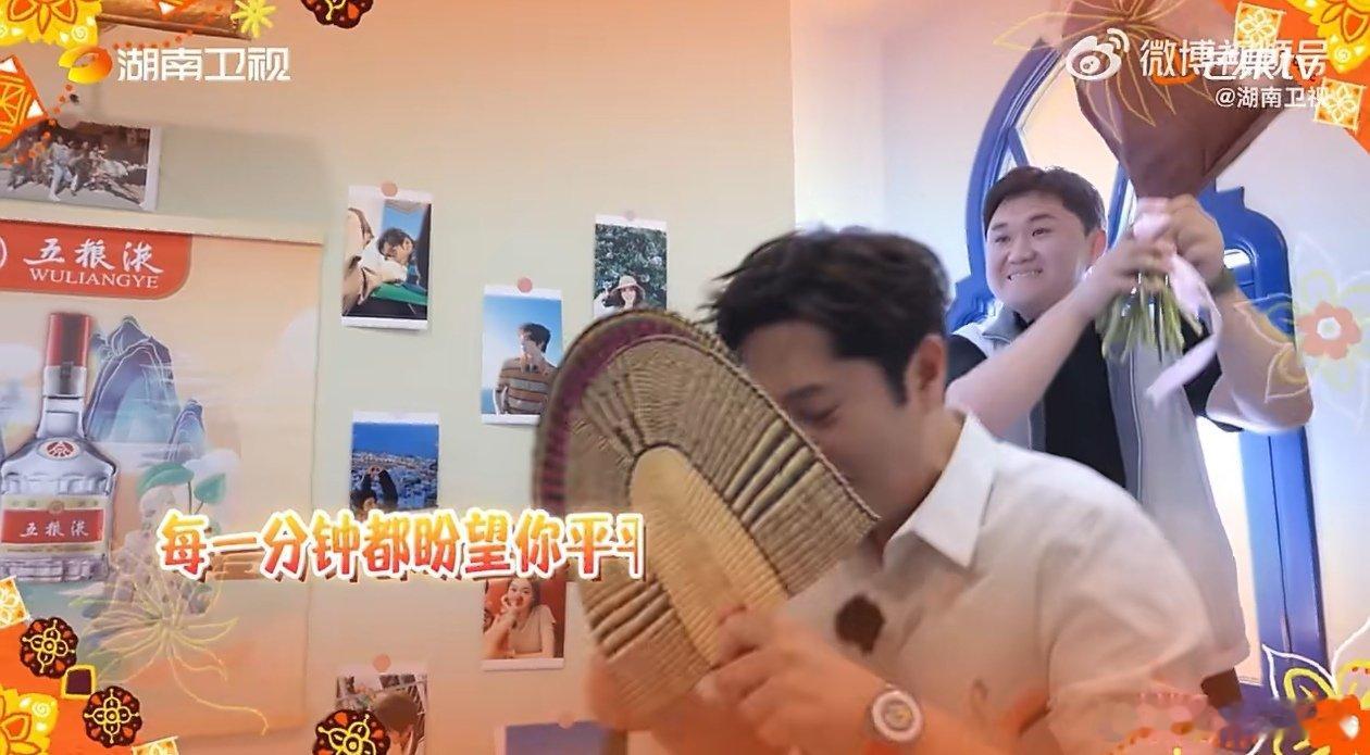 蔡国庆让中餐厅直通春晚蔡国庆是中餐厅的一哥中餐厅 蔡国庆老师强势回归中餐厅啦！他
