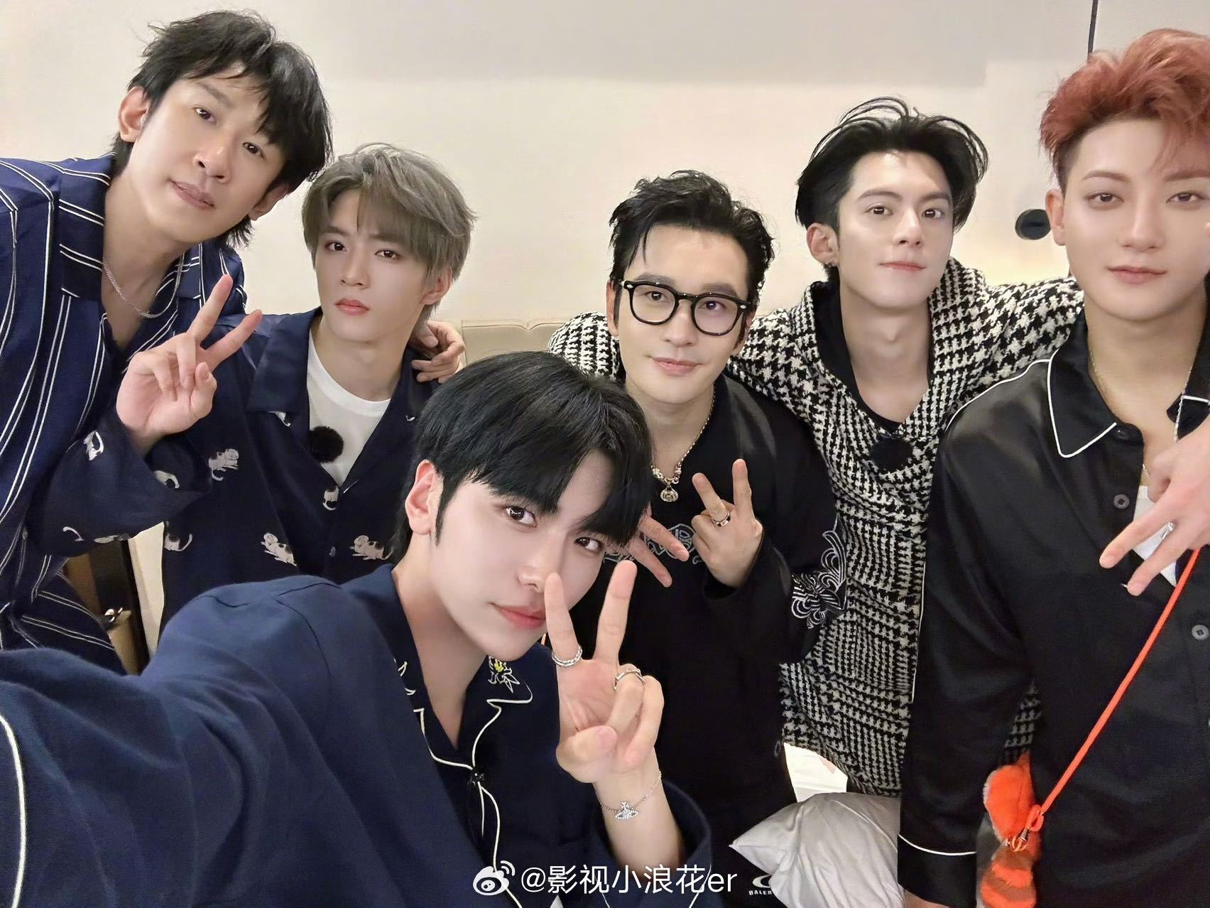 宇宙闪烁请注意喝汤宇宙闪烁请注意70.1% 恭喜《宇宙闪烁请注意》！作为新综成功