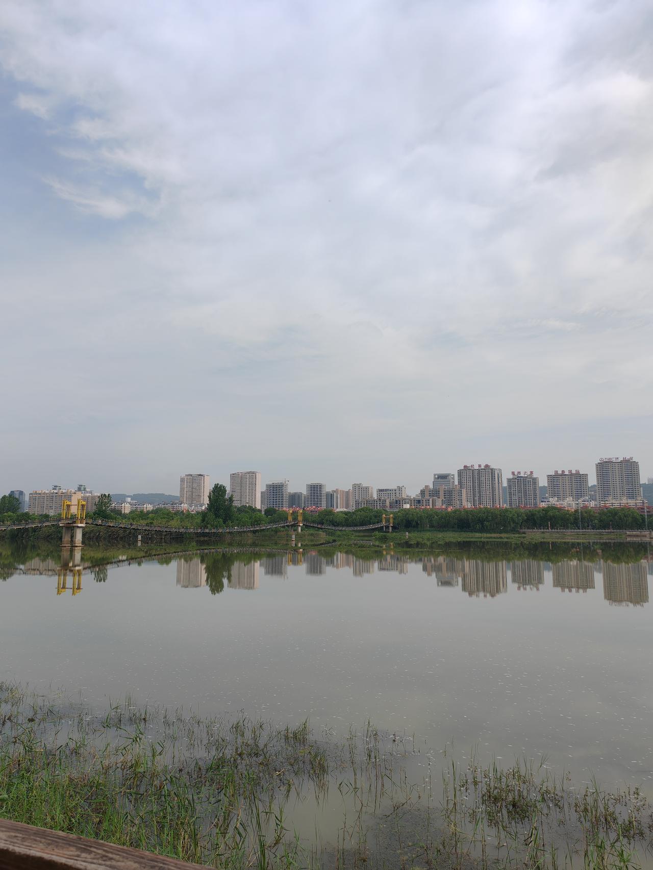 今天大家的股票回本了多少？

我的没咋表现，闺蜜的仓里大多跌着，只有一支股票昨天