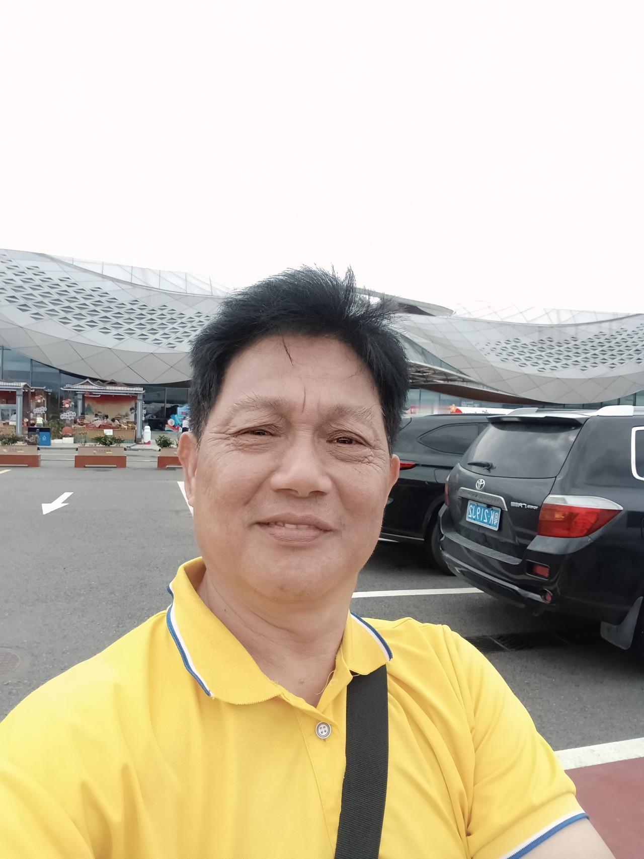 上联：书中寻净土，求下联群里觅知音！[微笑][握手][心][心][心]