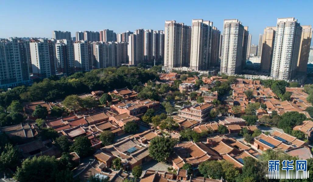 这一次不得不去福建一座闽南小城 这片民营经济的沃土，不仅有创新创业的蔚然之风也有
