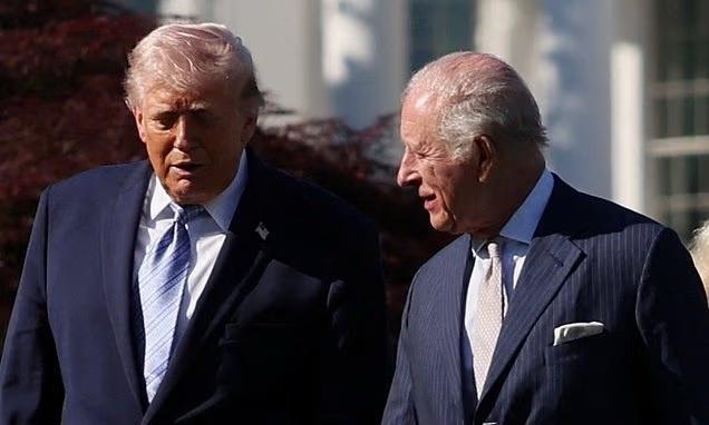 特朗普与英王握手较量 美国总统见英国国王，两个年近八旬的人见面第一天都发生了啥？