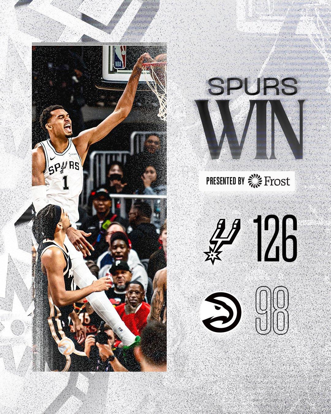 全场比赛结束！马刺背靠背126-98轻取老鹰，喜提5连胜马刺（20-7）：文班亚