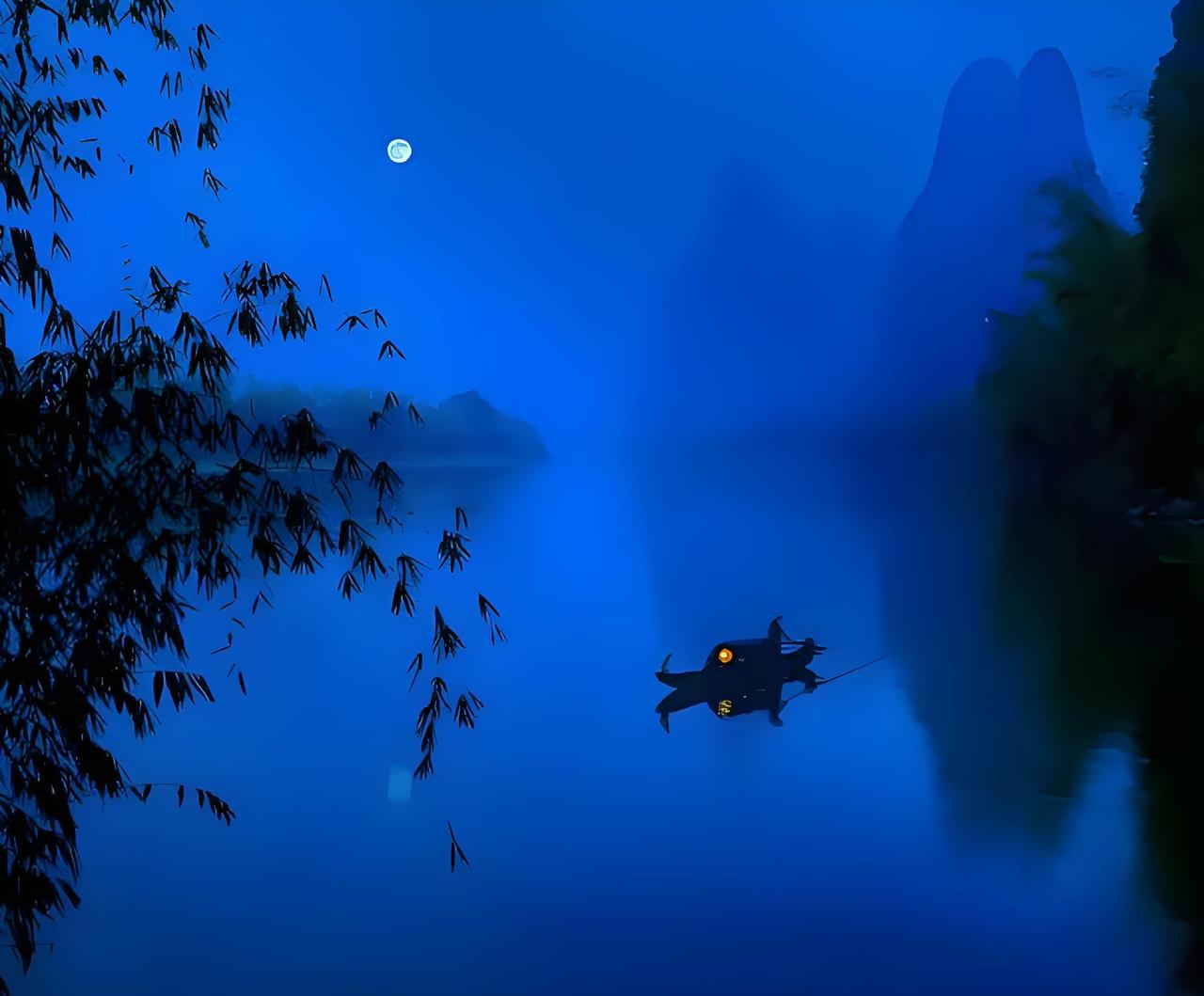 江映溶溶月，邀您对下联
下联：花摇瑟瑟风

赏析： 上联“江映溶溶月”写静景，月