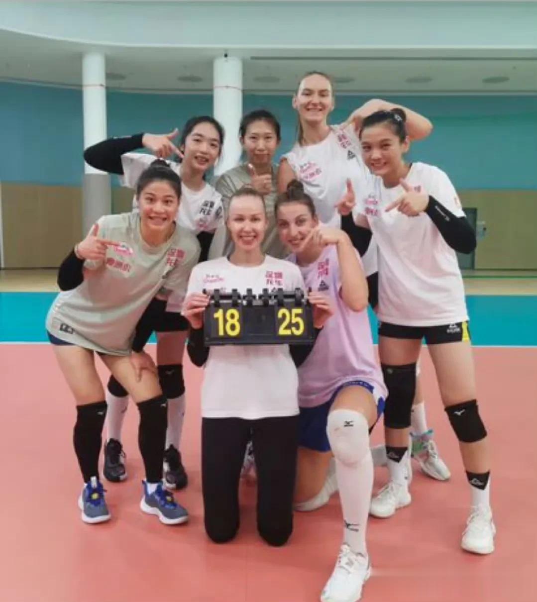 #中国女排23-24超级联赛# 
天津女排二传陈馨彤加盟深圳中塞女排