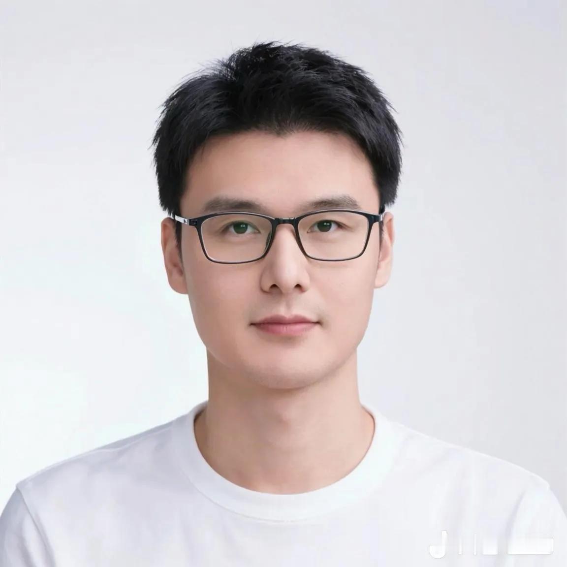 人生如戏，日子过得是真快，一眨眼就又过去好久。总觉得人活着，总得留点啥念想才不算