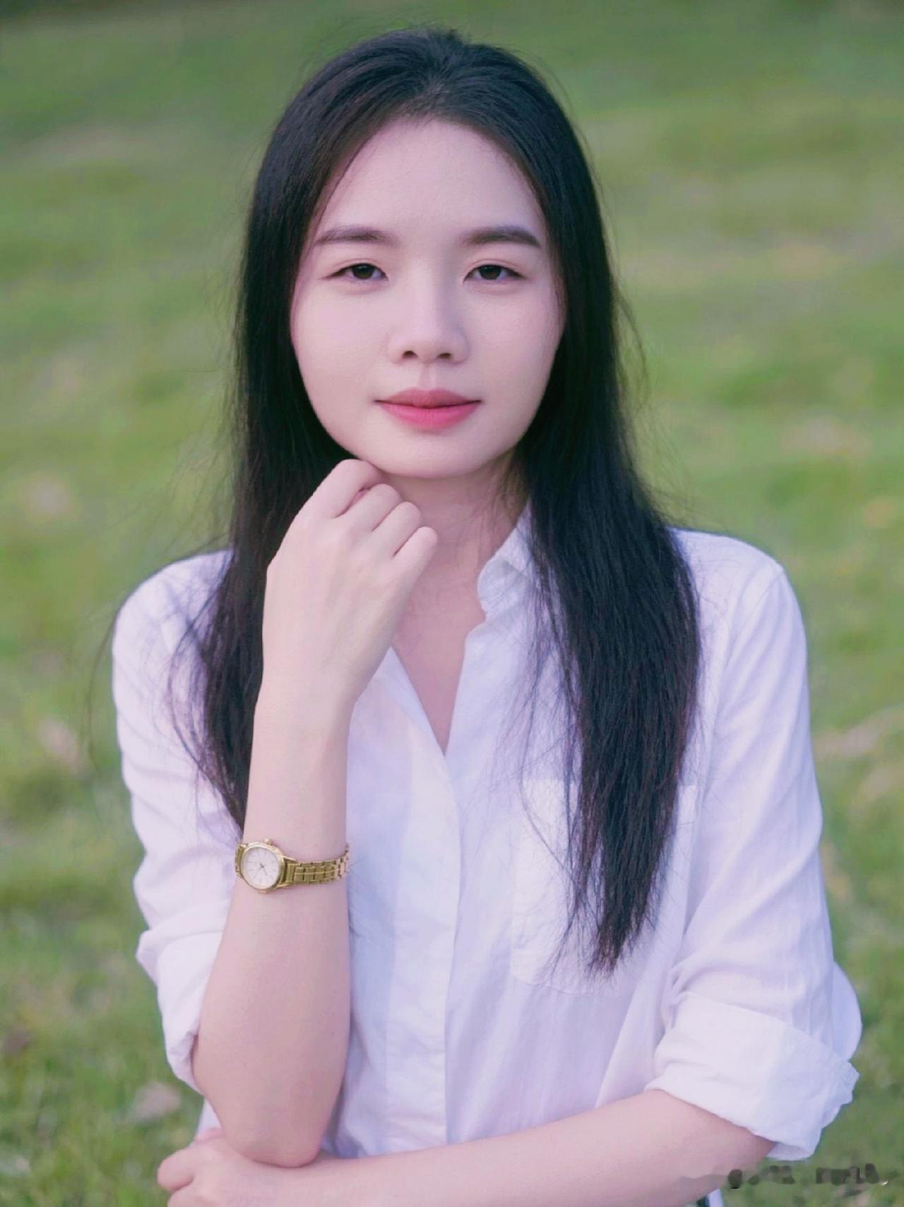 只听说网上有“陪聊”这活儿，没想到真有人愿意花钱找我聊。

对方是因为看了我写的