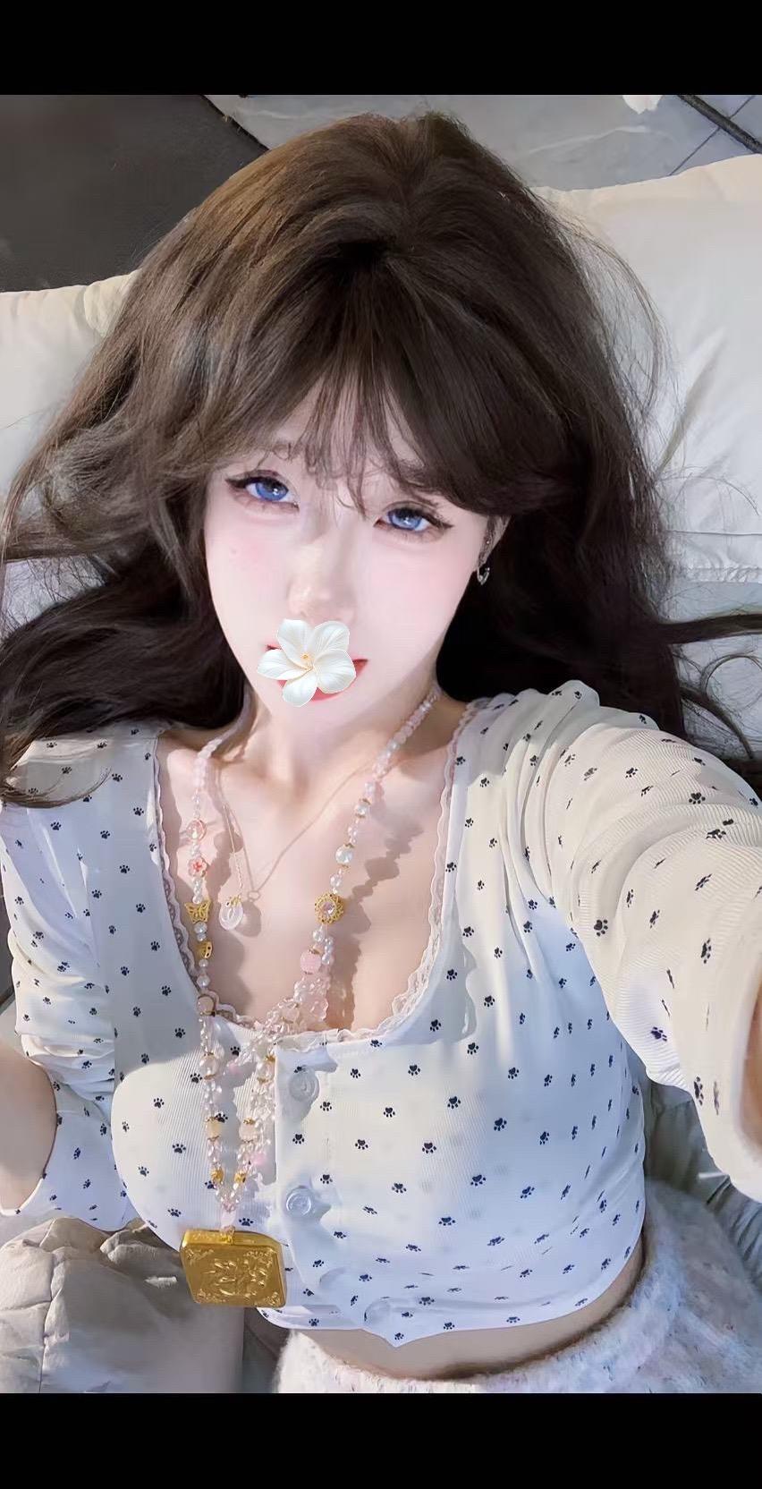 大晚上的想哭,不敢哭,怕电热毯哭湿给我电死