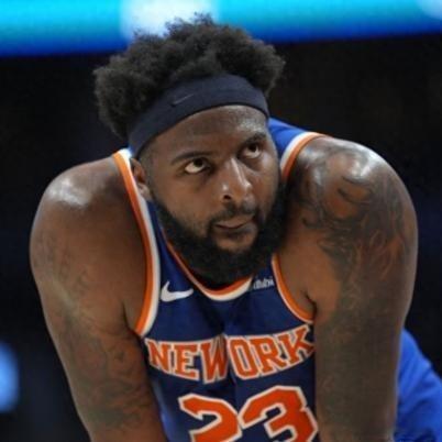 《NBA薪资疯涨罗宾逊六千万身价引争议，卢尼被抛弃特伦特拿高薪，这行情比房价还离