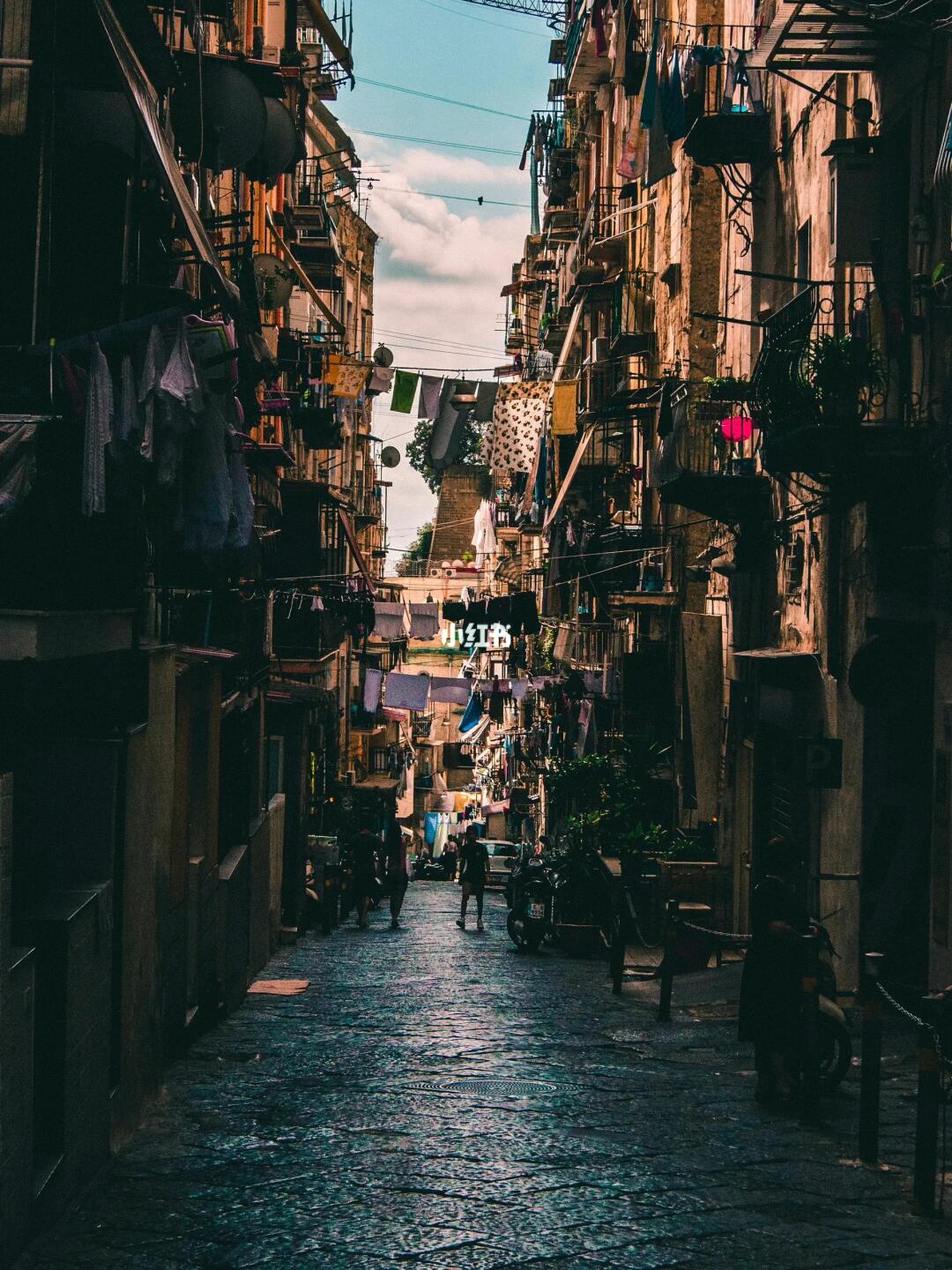 𝓝𝓪𝓹𝓵𝓮𝓼