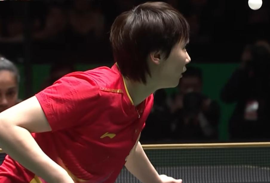 王曼昱太可怕了，今晚局点牛牛症又犯了，
两人第二局，
帕瓦德10:6拿到了局点，