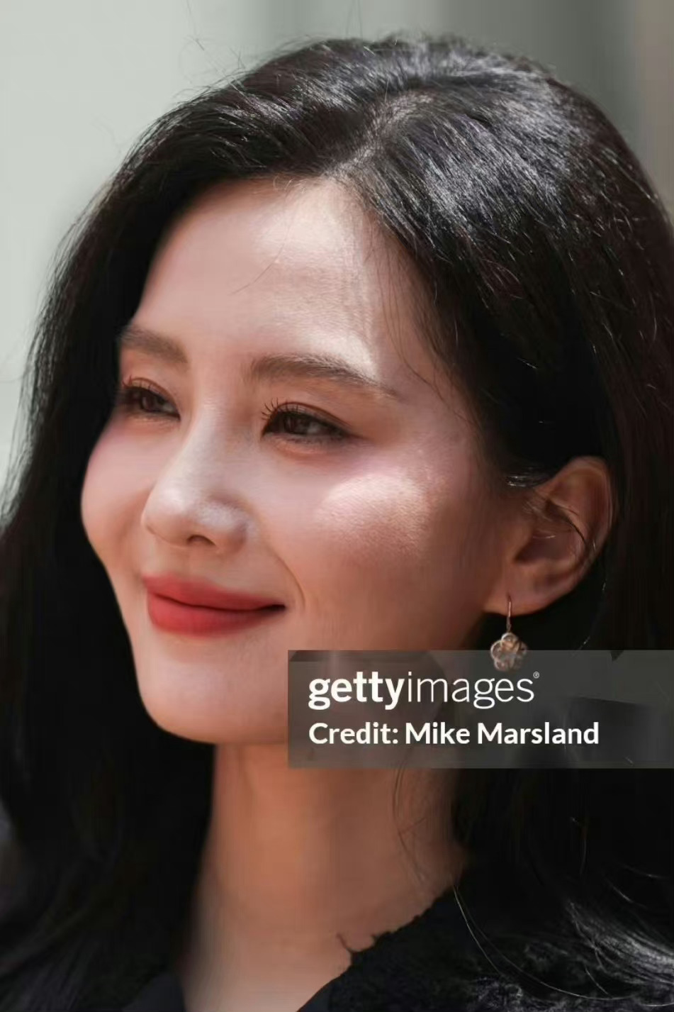 刘诗诗这笑容怎么看起来这么诡异呀？ ​​​