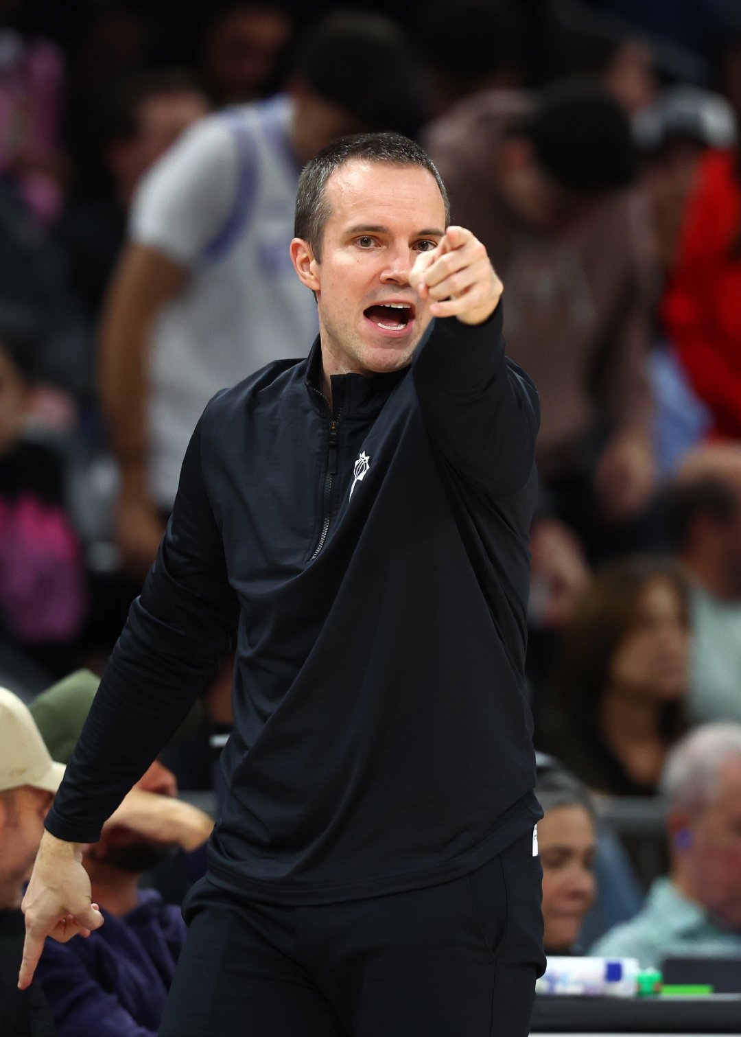 #太阳独行侠35次罚球差创纪录# 太阳120-111战胜独行侠。此役，双方罚球差