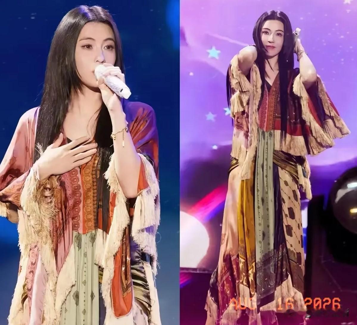 不少网友看完张柏芝青岛演唱会的舞台，忍不住感慨，心情最复杂的或许是谢霆锋。

不
