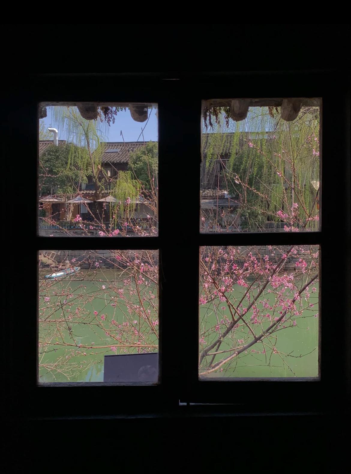 上联：一山一水一风景，如何对下联半醉半醒半幽情