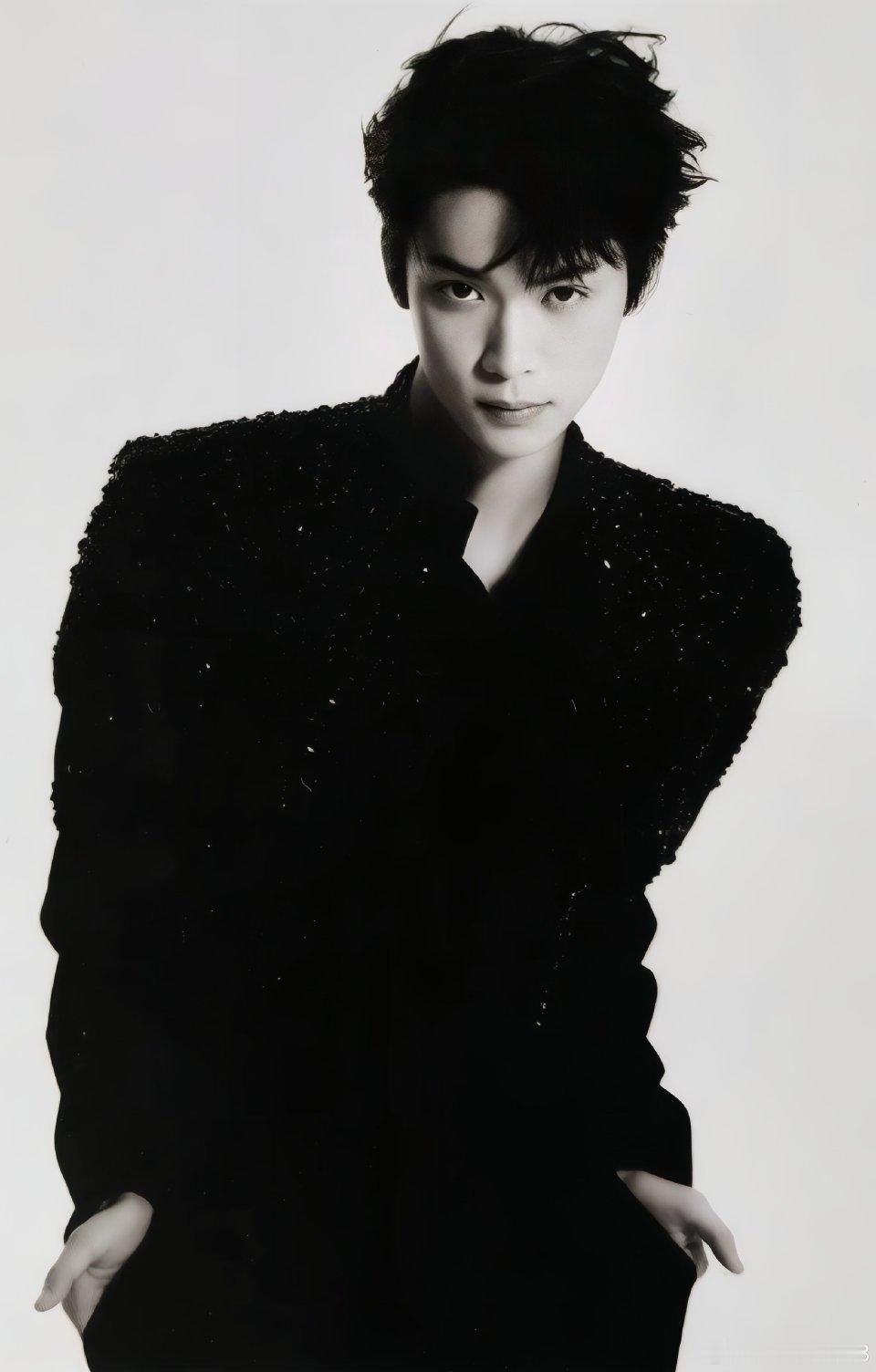 在CCTV4看到梓渝了梓渝的努力和才华再次获得认可，他的未来充满了无限可能，让我