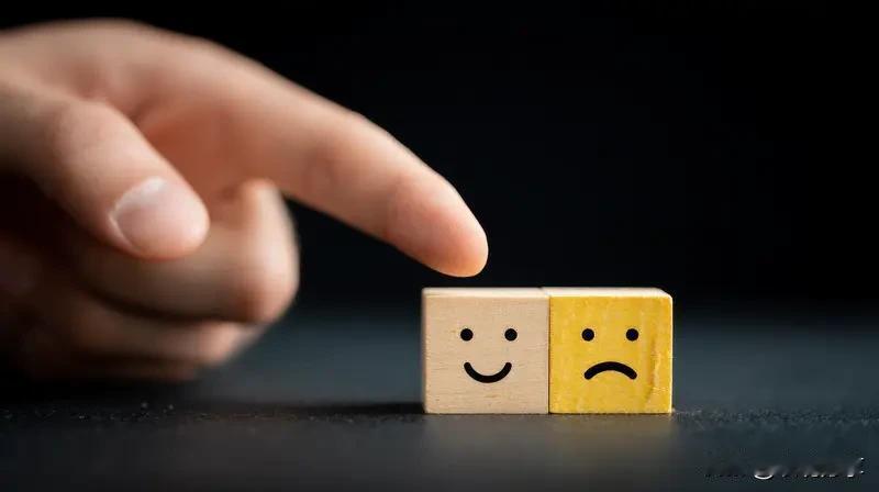 生活最重要的是什么？不同阶段答案各异。小时候，觉得长大去远方便是生活的意义；二十