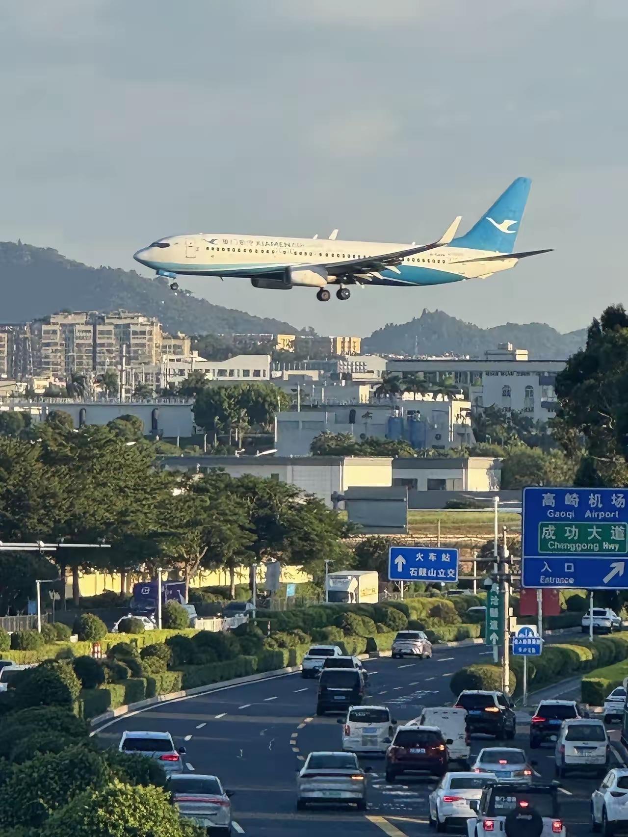台湾最近传出

听到有人说，一部分的台湾同胞反对统一支持“台独”。血脉本就同根同