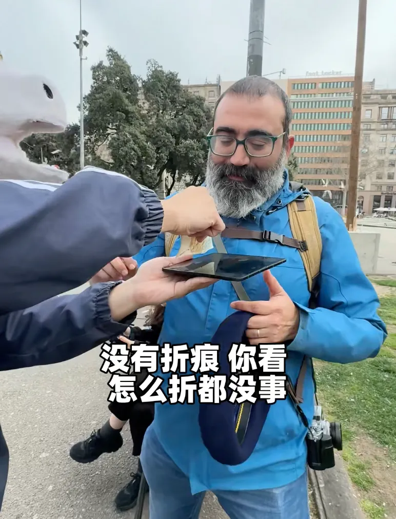 OPPO Find N6亮相MWC 2026,折痕控制惊艳老外