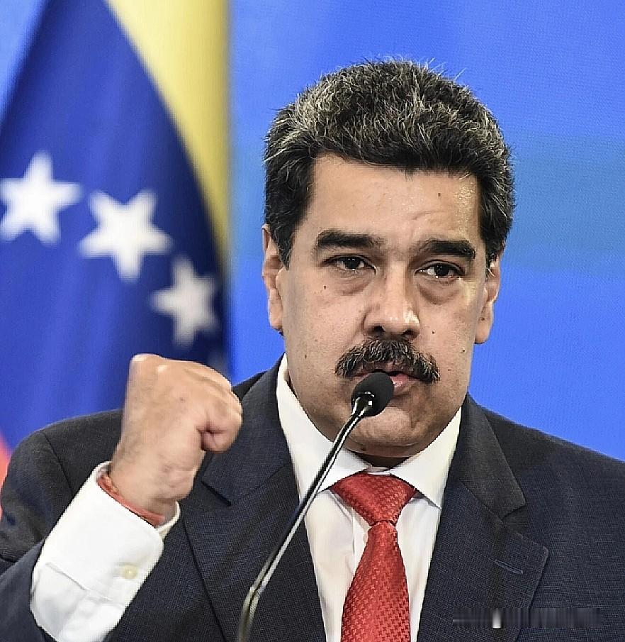 这下轮到美军坐不住了！

俄军上将马卡列维奇正式进驻委内瑞拉，120人的“赤道特