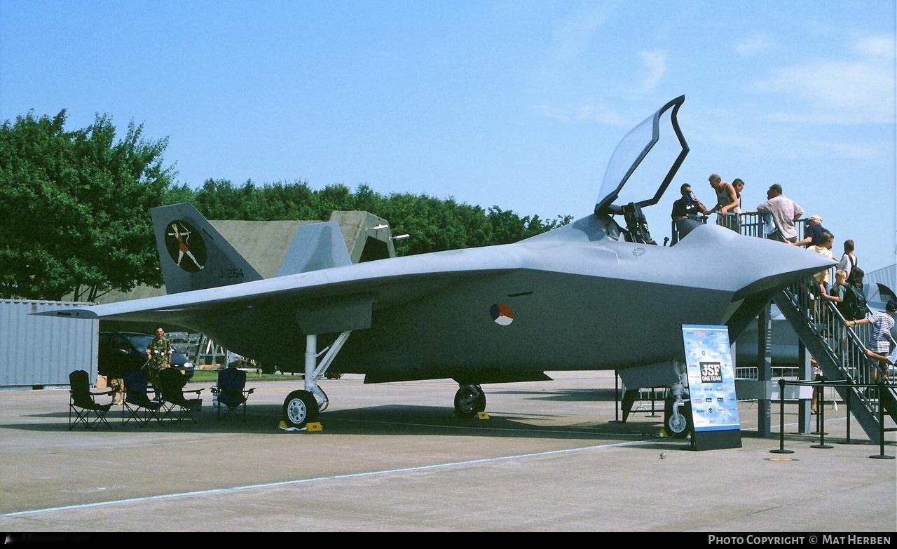 2001年在荷兰展示的Boeing JSF PWSC模型 ​​​