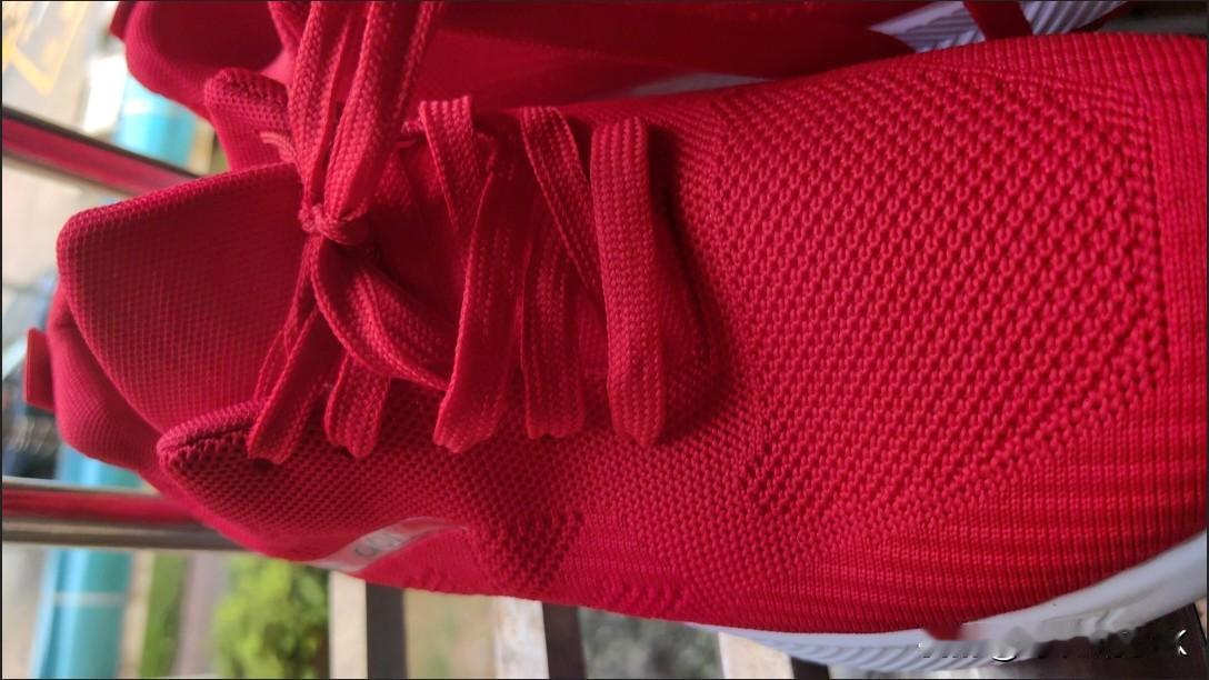 一个葛夕，一个留几手，在没上节目之前，几乎无人知晓，无人问津。在深圳一抓一大把。