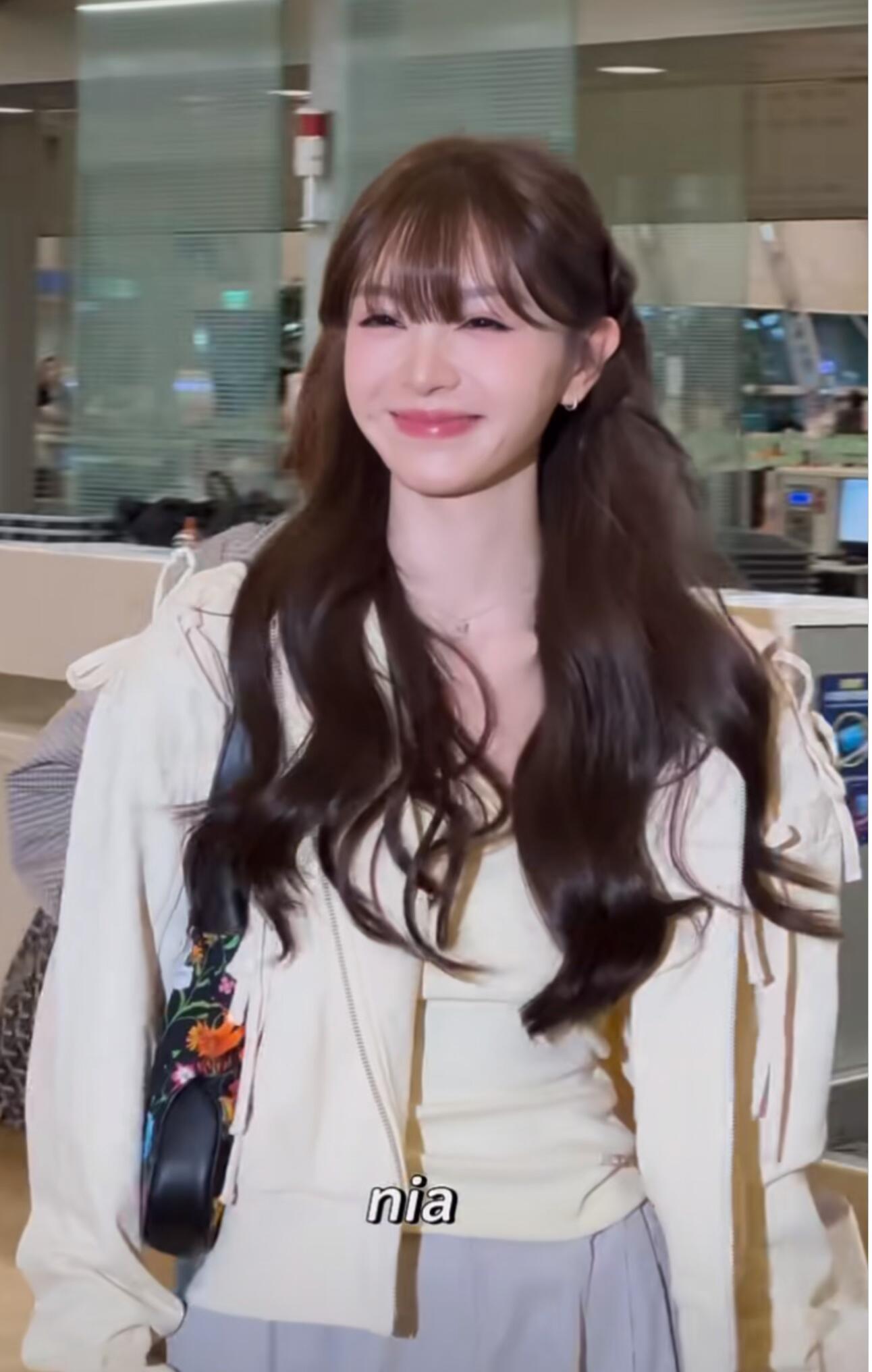 完全女爱豆来的 