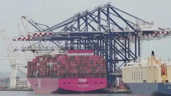 美国海关开始大规模“退钱”了。8月4日CBP向法院交底：按《国际紧急经济权力法》