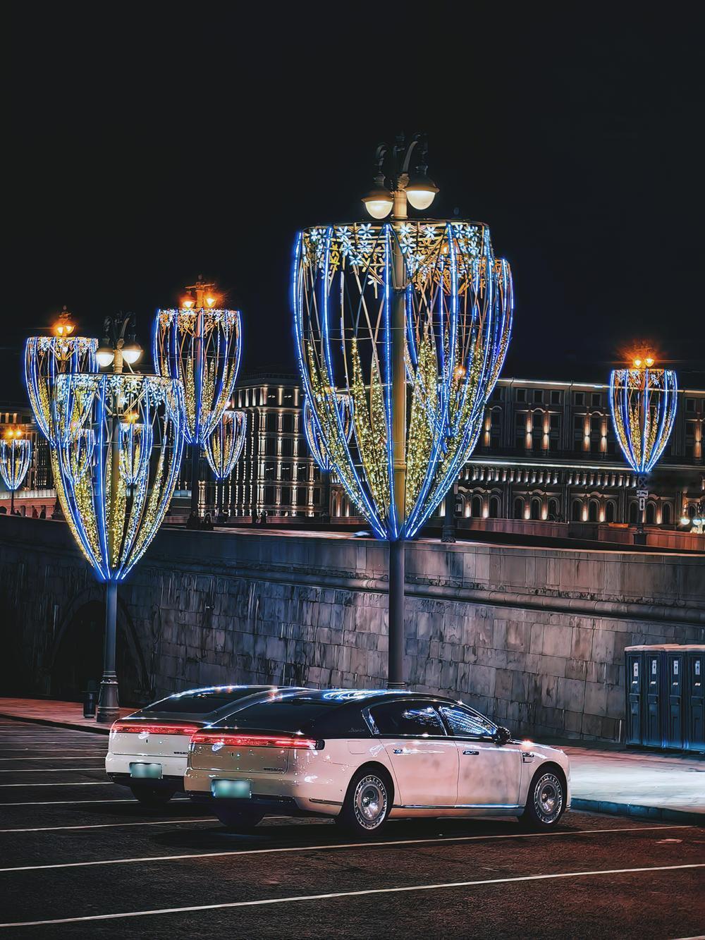 在汽车行业，真正的豪华从来不是配置表堆出来的，而是在长途跋涉中一点一点验证出来的