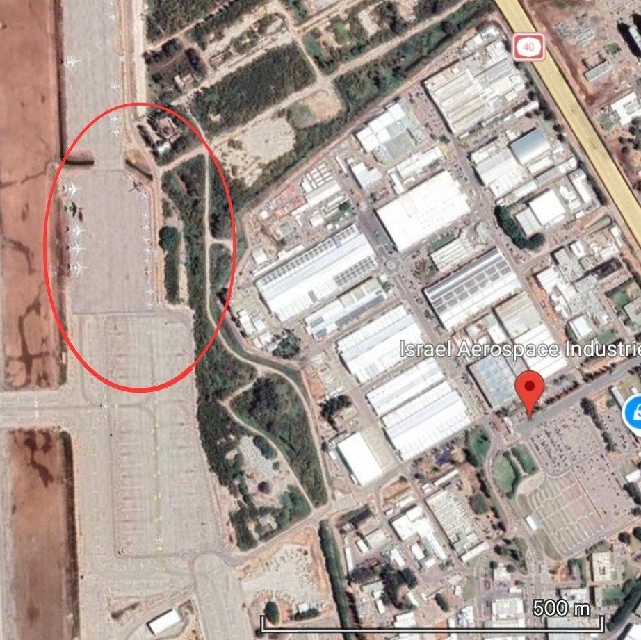 停放在本·古里安机场的一架受损私人飞机的内部照片，印证了 Kann News 此