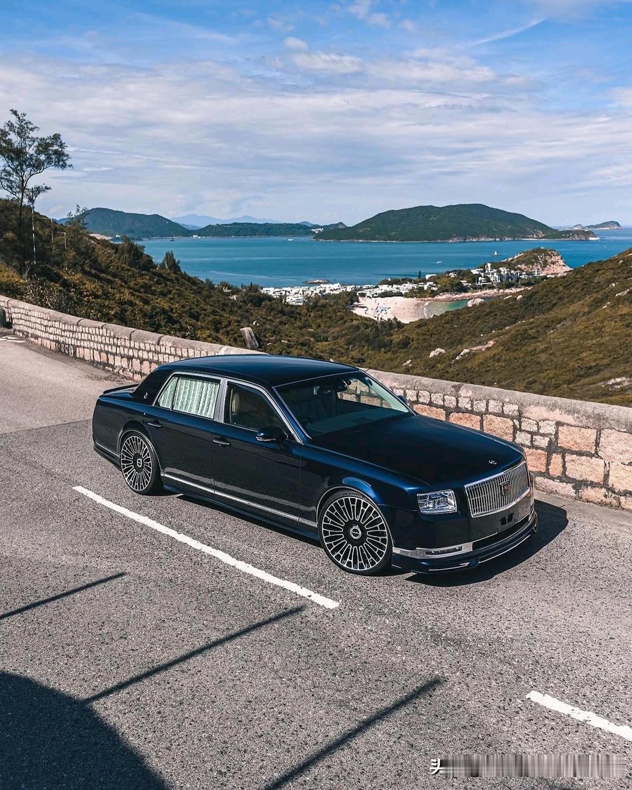 丰田皇冠Toyota Century，小日本版的劳斯莱斯#丰田#