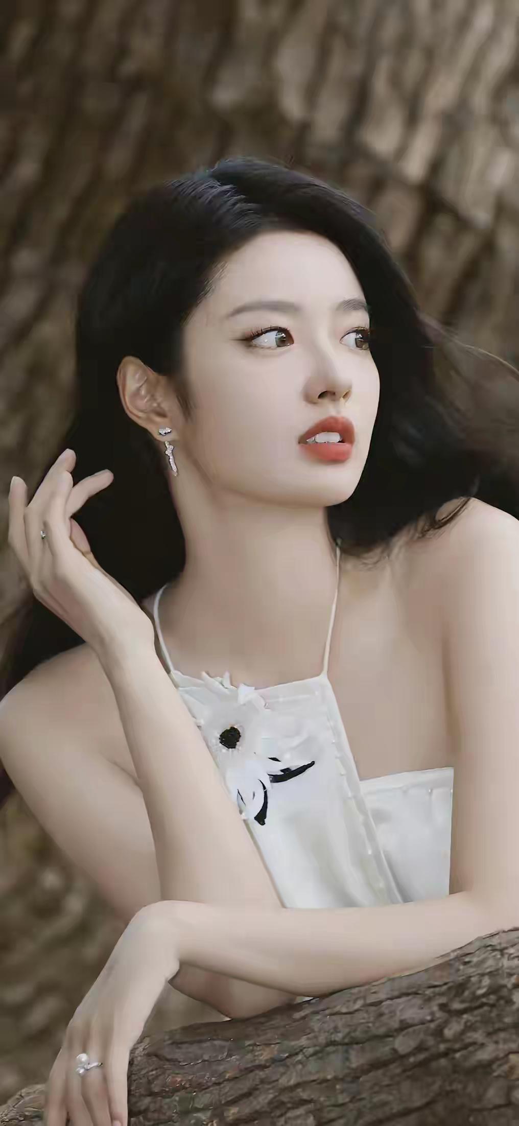 什么样的女人才最有魅力呢?抛开外貌皮囊不谈，真正经得起岁月沉淀、让人越品越有味道