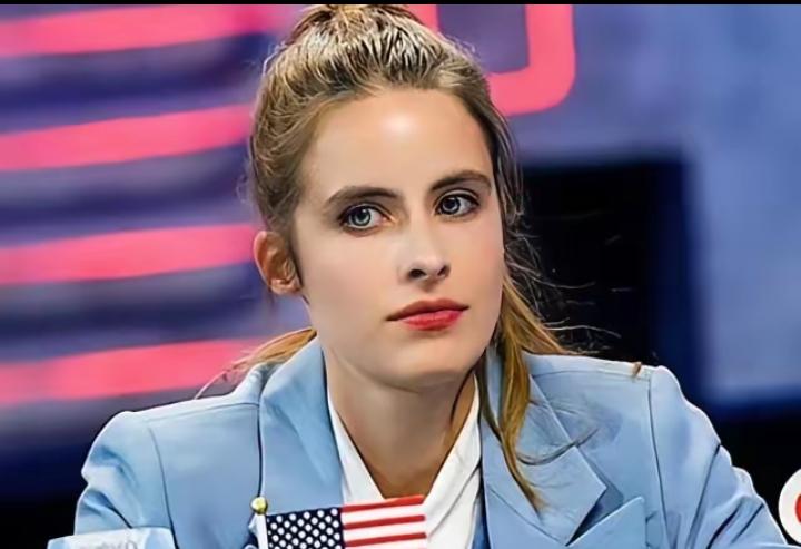 “不让我去中国找他，我就终身不嫁！”2021年，一位年轻貌美的美国女学霸不顾父母