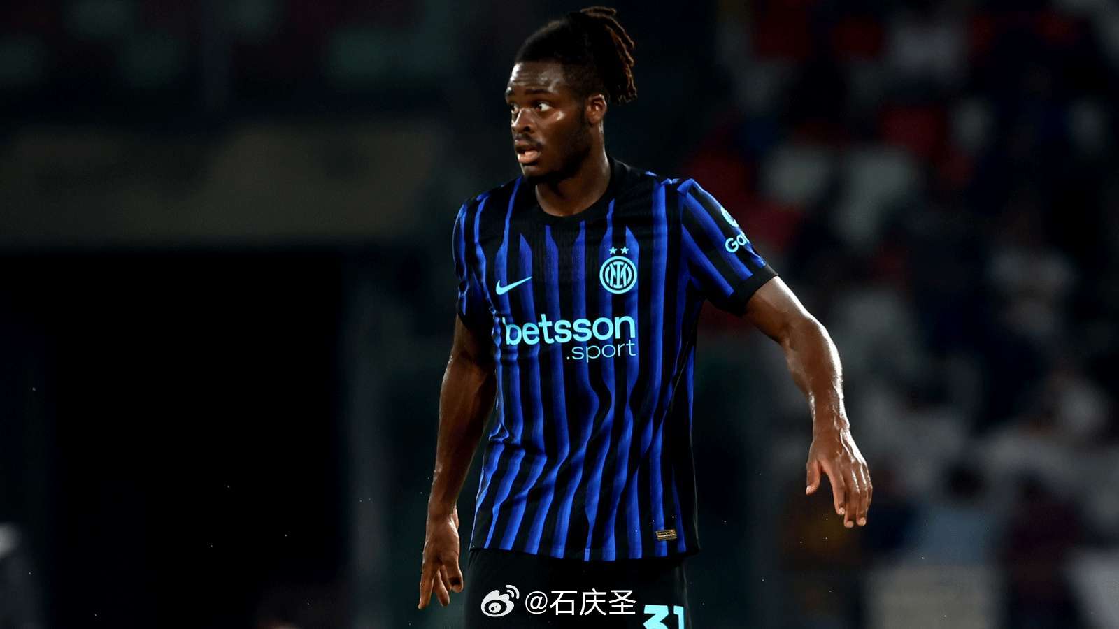 【伤病】比赛克由于轻微肌肉拉伤缺席对阵罗马。大圣聊球大圣聊球意甲意甲