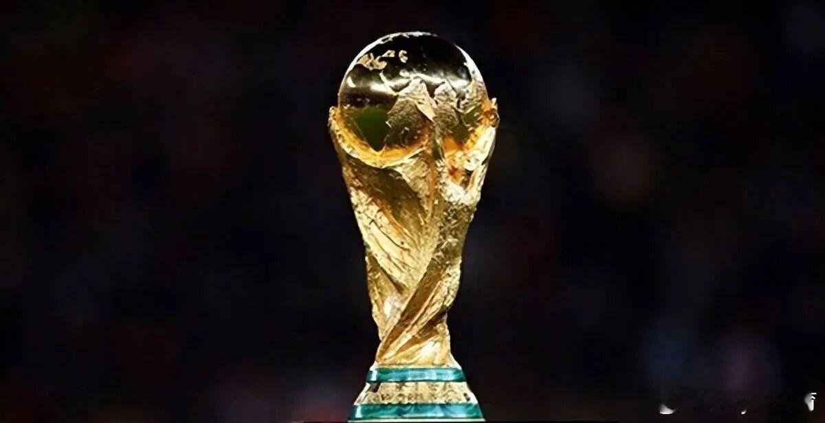 看一次燃一次！2025体坛年度名场面】2025，我们见证了体育赛场上的荣耀与热血