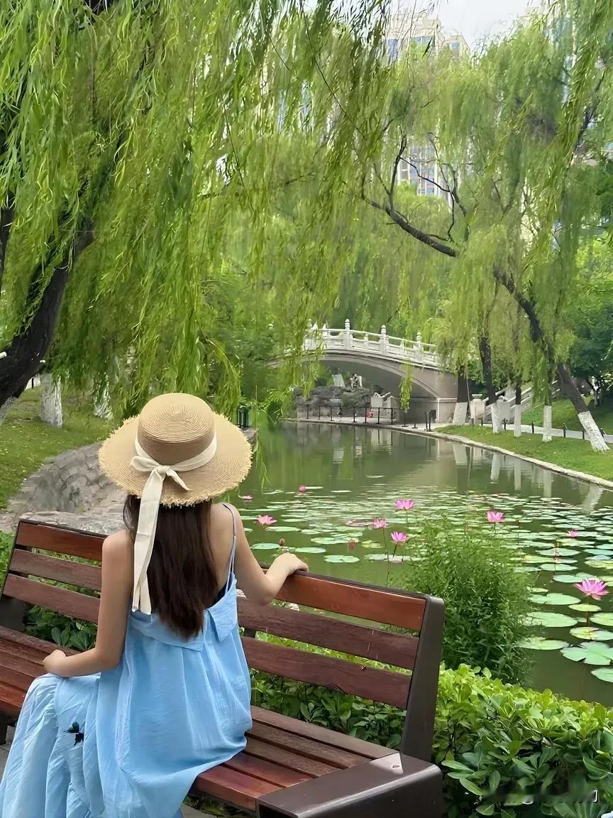 健康第一，身体才是人生最大的本钱
 
      很多人把“健康第一”简单理解为