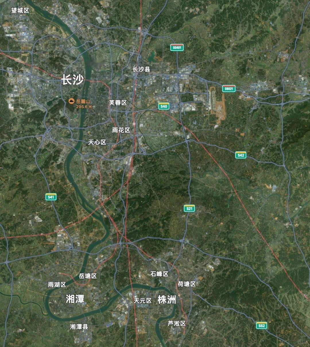 长株潭一 体化的提出确实很早，上世纪80年代就有了，比合肥、济南、成都那些动作早