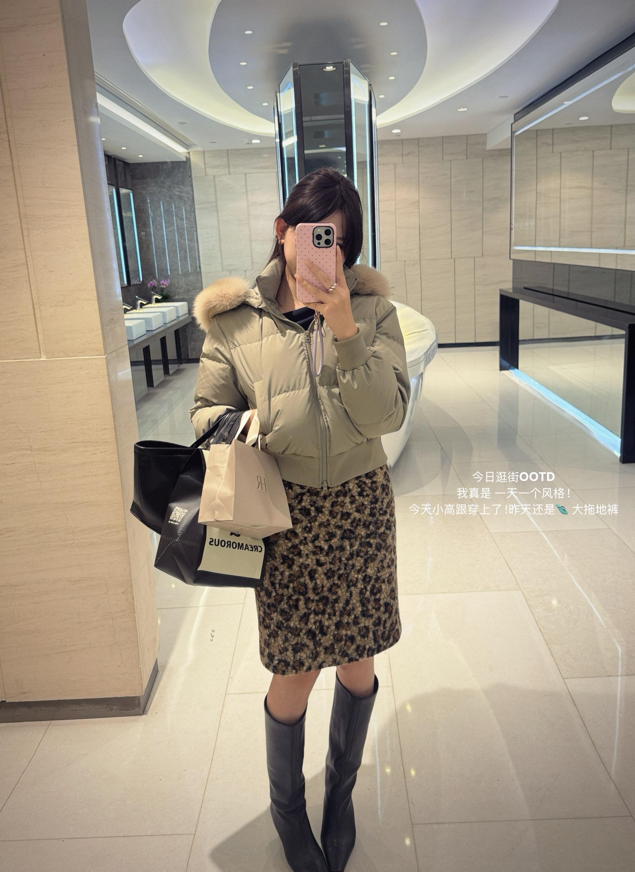 给你们分享分享最近的日常 东拼西凑 边边角角都是我！ 现在的我每天忙碌...