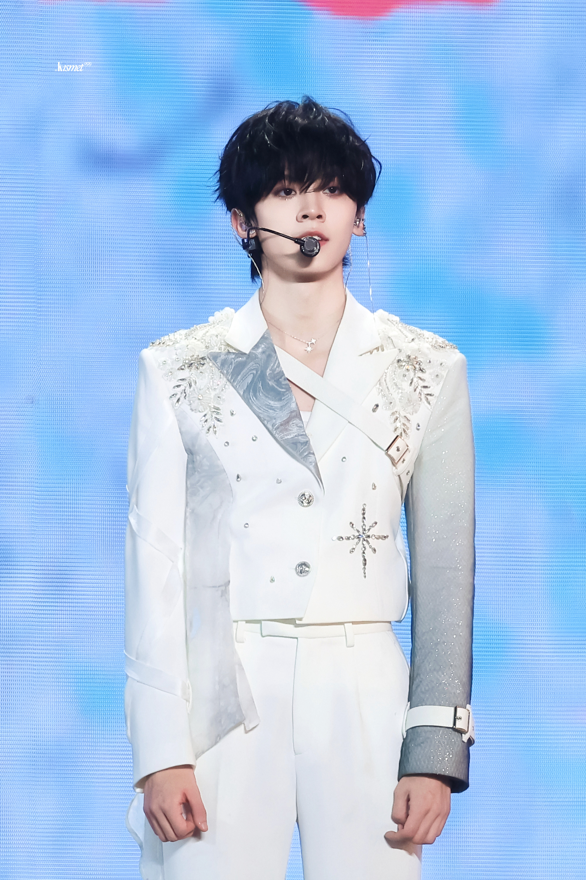 dazzling​​​