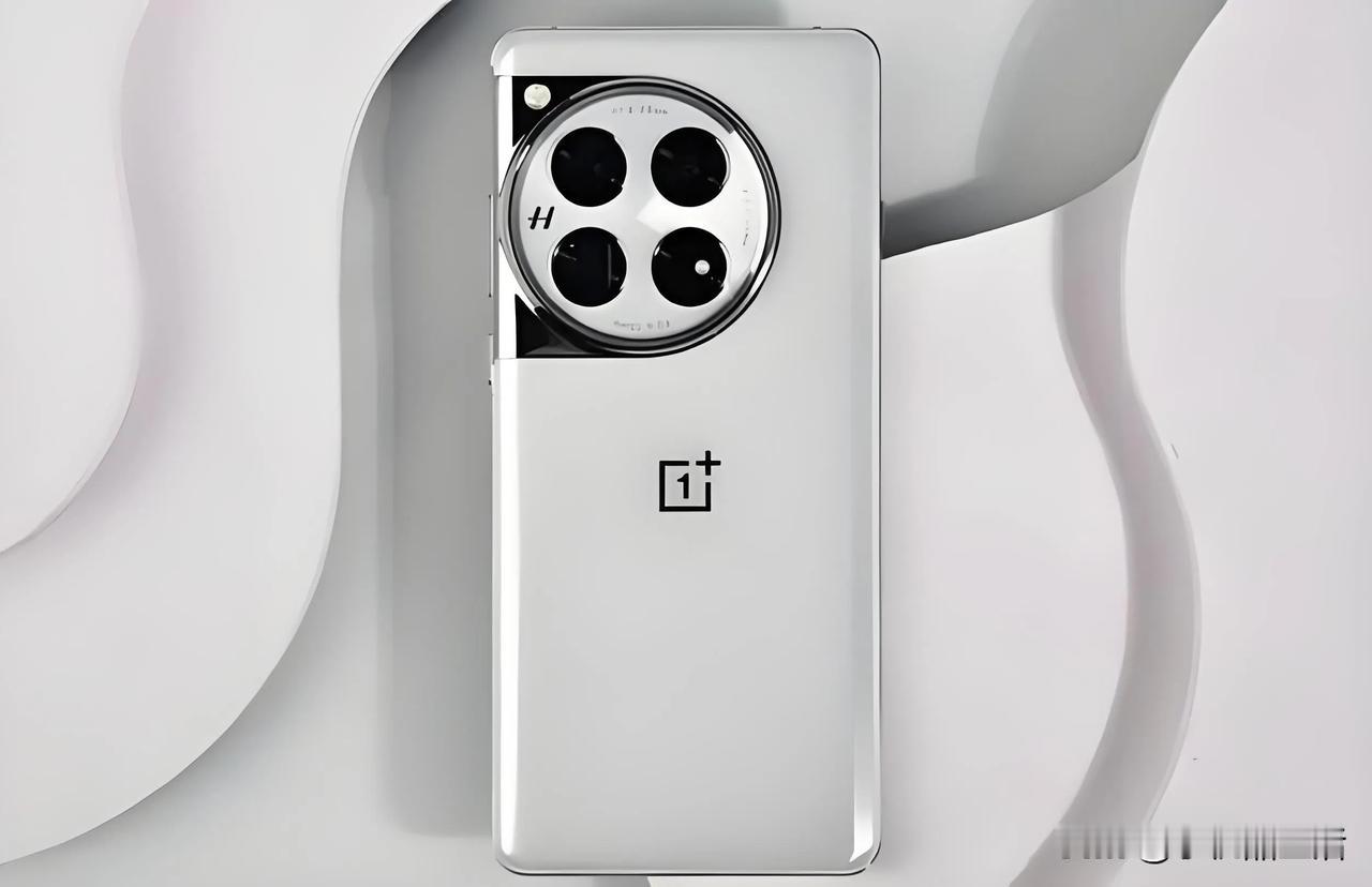 曝一加13配置很均衡:超声波指纹、IP68防尘防水全都有！

近日，有数博主爆料