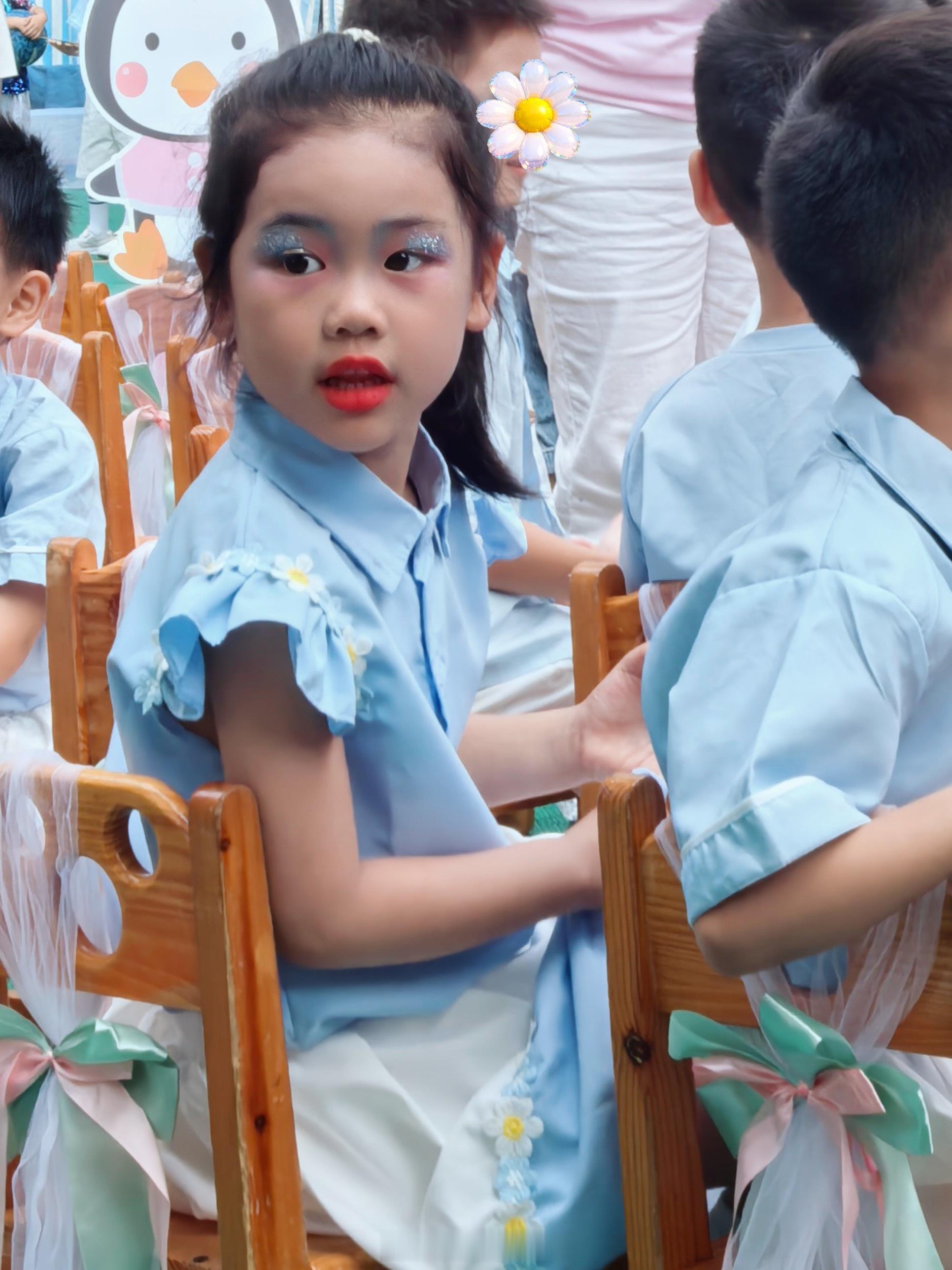 我尽力了眼妆只能化成这样了 
