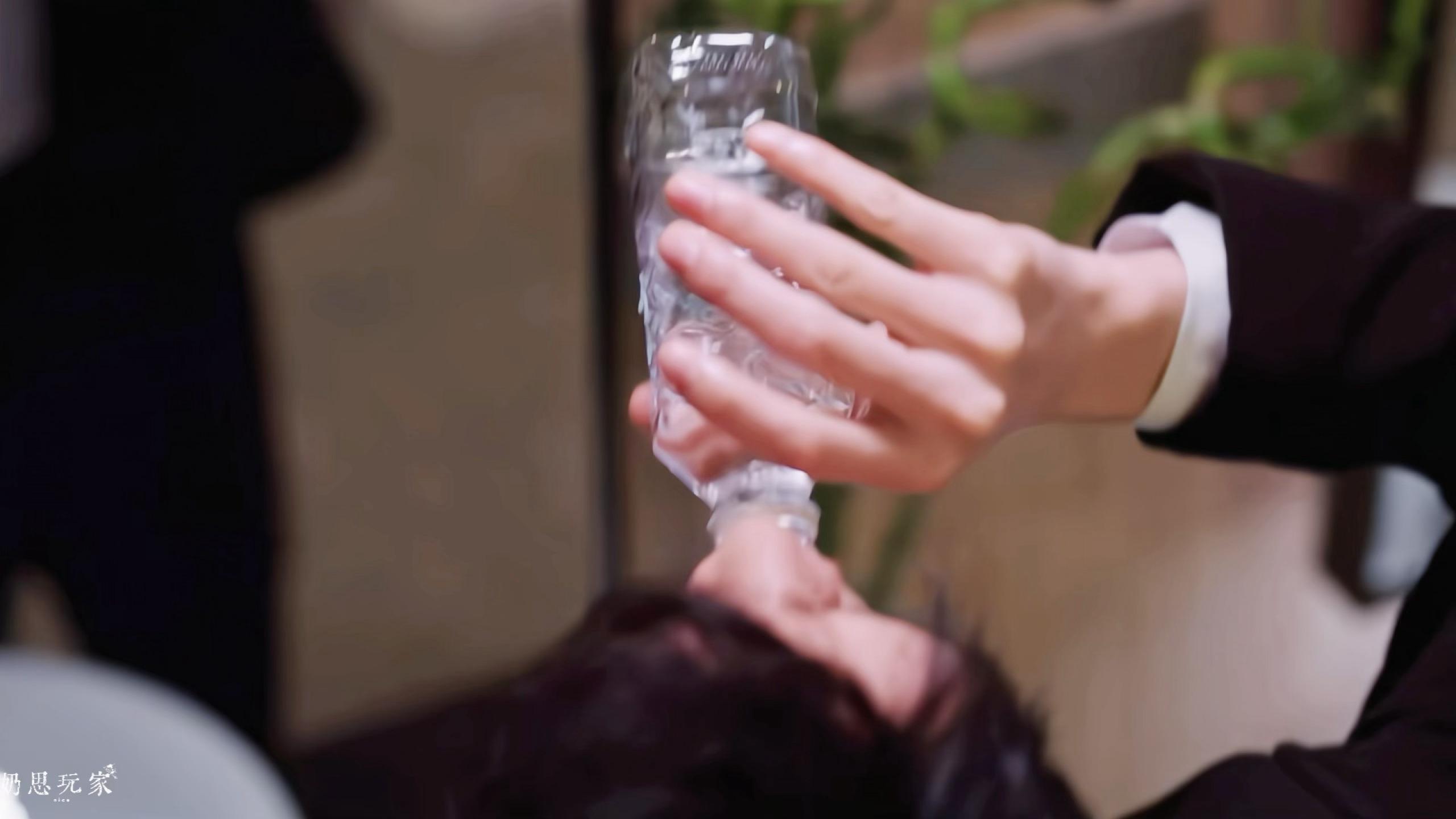 龚俊喝个水看的人家火辣辣呀❤️🔥🥵🥵·风过留痕 