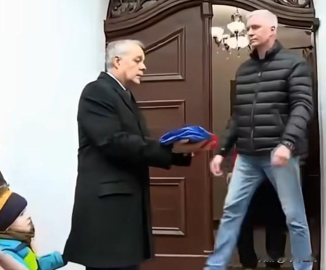 波兰关闭了俄罗斯在格但斯克的最后一个领事馆，目前在波兰境内仅剩位于华沙的俄罗斯大