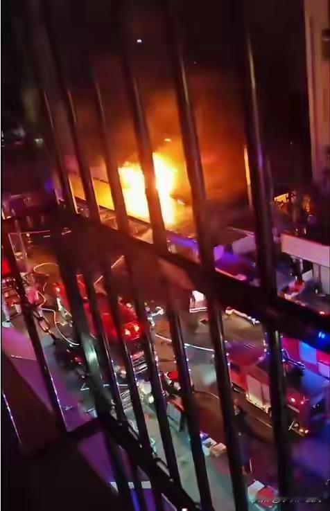 汕头潮南西沟村农贸市场火灾悲剧背后：违规建材吞噬三童生命，谁为“失控”的安全漏洞