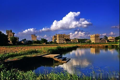 【自力村碉楼群】自力村碉楼群是世界文化遗产，是“广东最美的地方、最美丽的民居”。