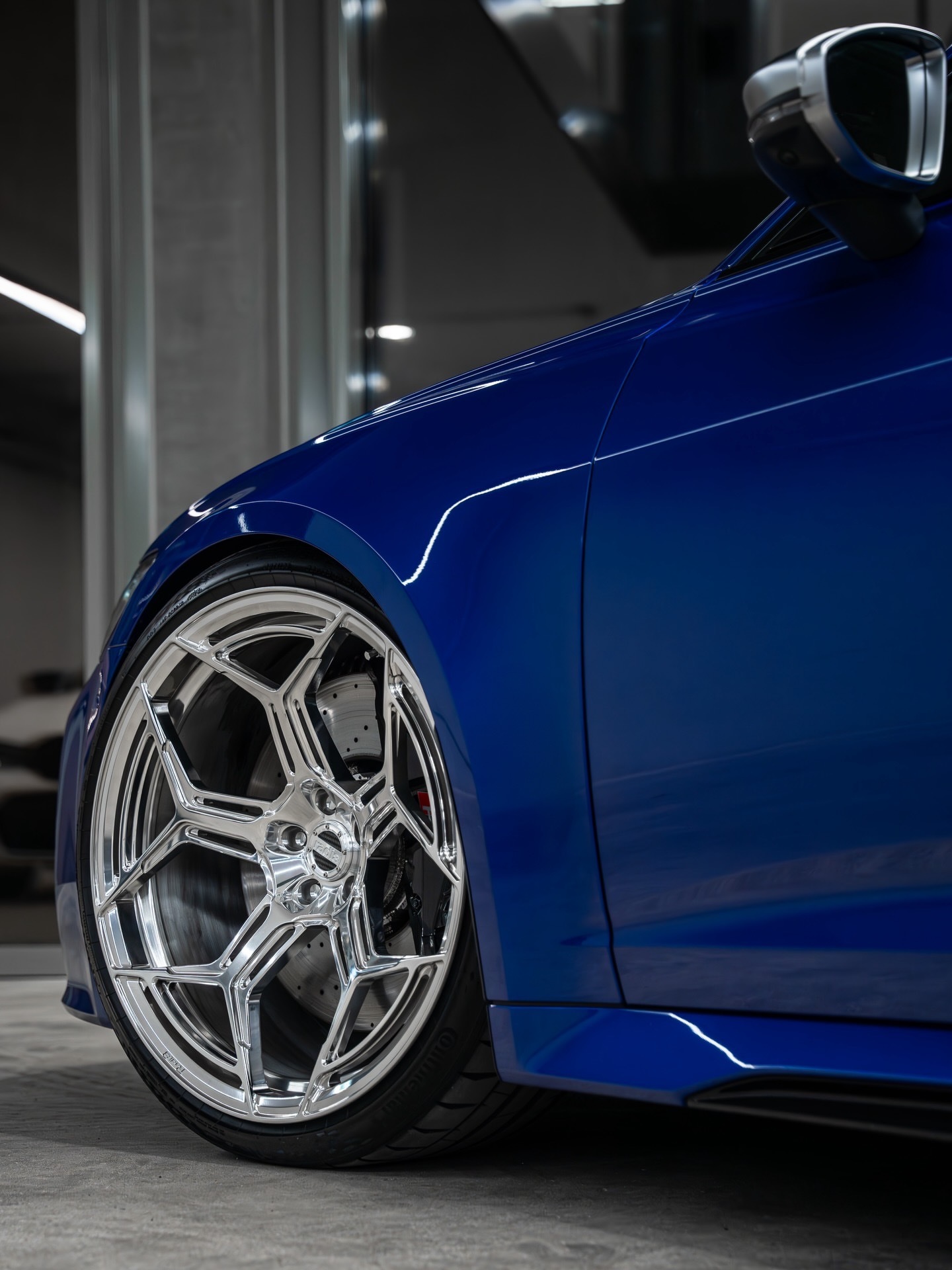 极致湛蓝的RS6装上了新的轮圈 🥵..奥迪rs6汽车改装car时尚