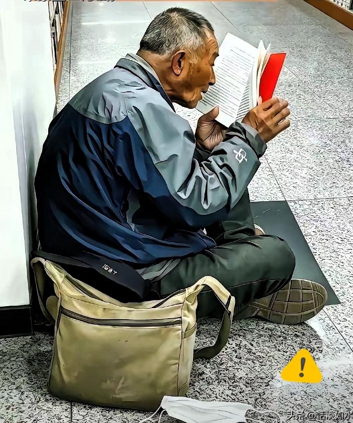 这份投诉单像一记闷锤，砸在杭州某个社区的办公桌上。邻居们嫌他“脏”，嫌他翻垃圾桶