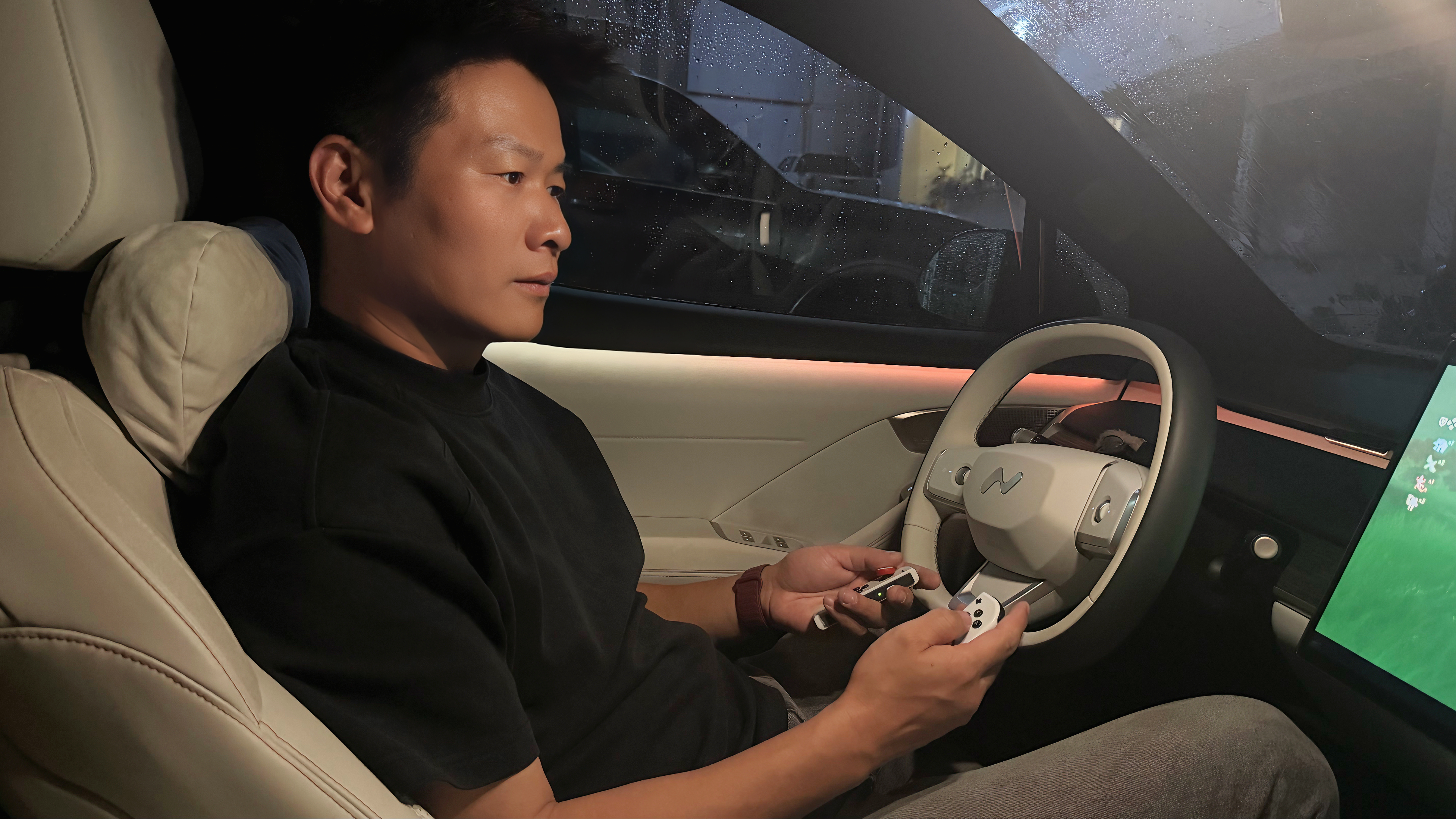 在车机上玩游戏，搭配乐道的7.1.4的杜比音响真的爽到飞 迪庆·梅里雪山国家公园