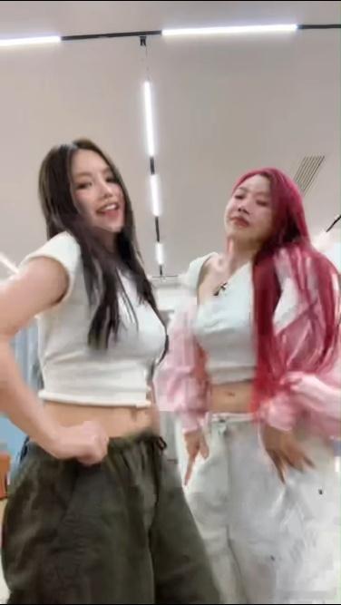 安崎庄法版troublemaker安崎庄法troublemaker双人舞 谁被安